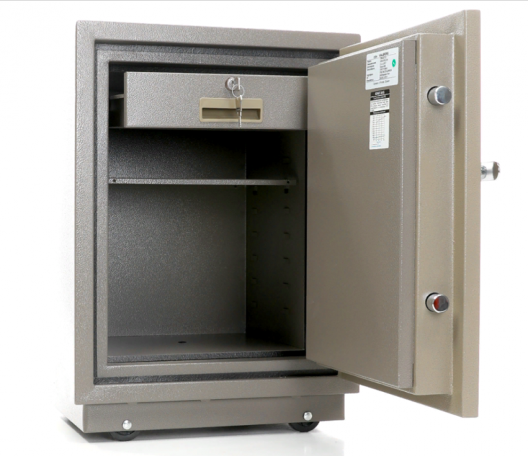 Огнестойкий сейф Valberg FRS-66T CL купить в Ухте
