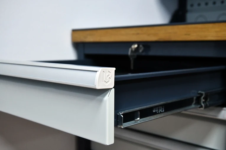 Верстак FBK 1551.14.3-2F купить в Ухте Верстак FBK 1551.14.3-2F купить в Ухте