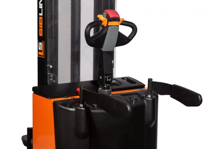 Штабелер электрический самоходный с платформой 1,5 т - 5,6 м Вилы: 1150 , АКБ Свинцово - кислотная, CL1556W SIBLINE купить в Ухте Штабелер электрический самоходный с платформой 1,5 т - 5,6 м Вилы: 1150 , АКБ Свинцово - кислотная, CL1556W SIBLINE купить в Ухте