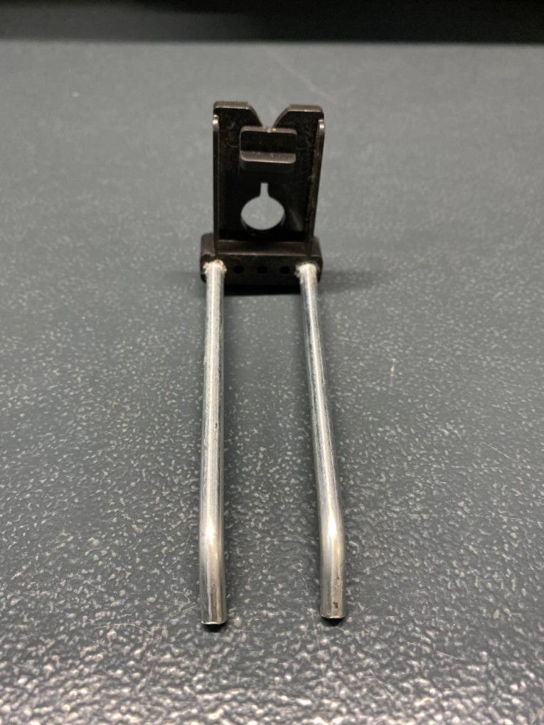 Крючок двойной 100 мм купить в Ухте