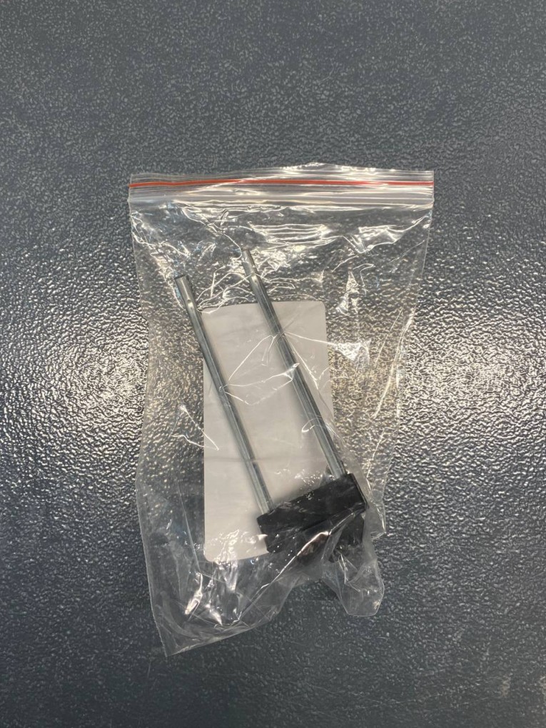 Крючок двойной 100 мм купить в Ухте