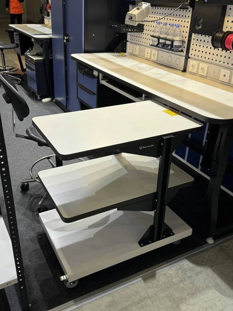 Подкатной антистатический стол SPC A купить в Ухте