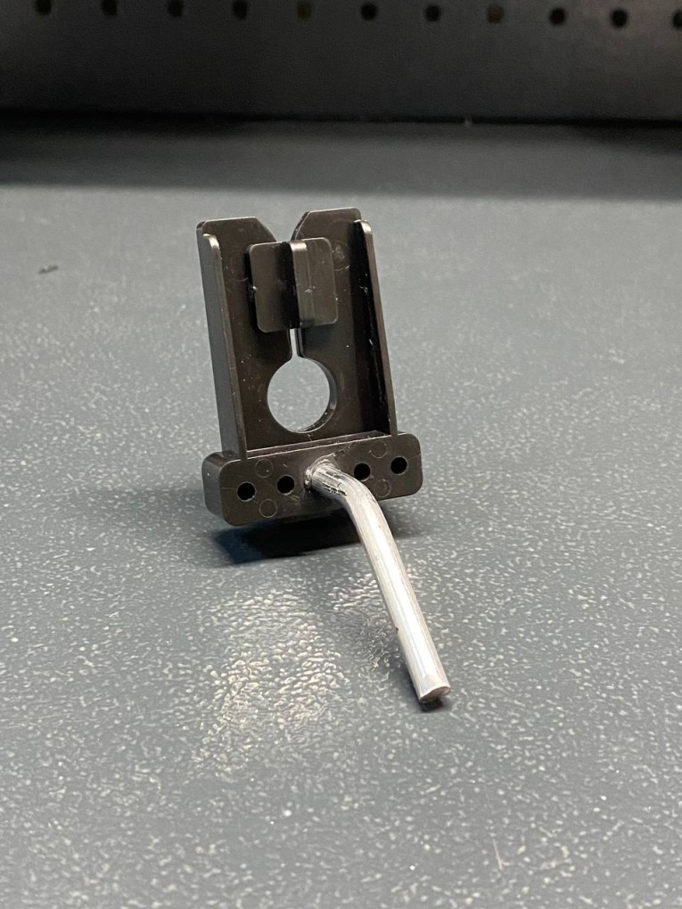 Крючок наклонный 50 мм купить в Ухте