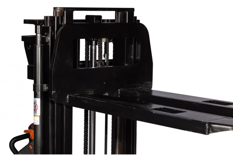 Штабелер электрический самоходный 1,6 т - 4,6 м Вилы: 1150 , АКБ Свинцово - кислотная, CL1646GP SIBLINE купить в Ухте