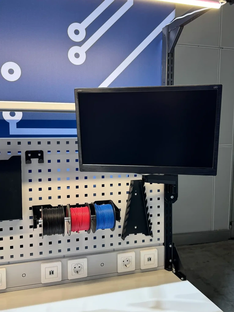 Кронштейн для монитора DBL купить в Ухте Кронштейн для монитора DBL купить в Ухте