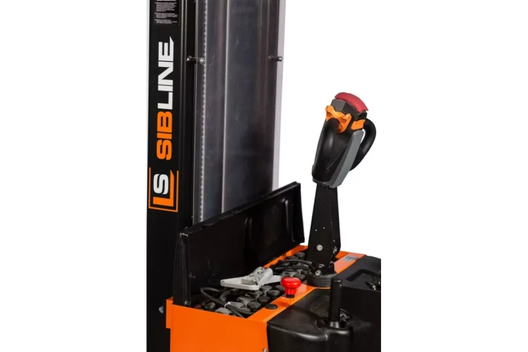 Штабелер электрический самоходный с платформой 2 т - 4,5 м Вилы: 1150 , АКБ Свинцово - кислотная, CL2045W SIBLINE купить в Ухте