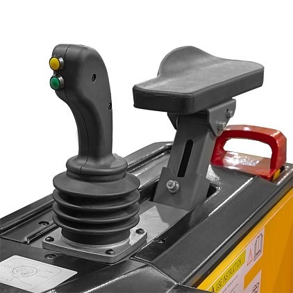 Штабелер самоходный с кабиной CDD15C (1500 кг; 6,5 м; 24В / 400Ач, PV, EPS) SMARTLIFT (SMART) купить в Ухте